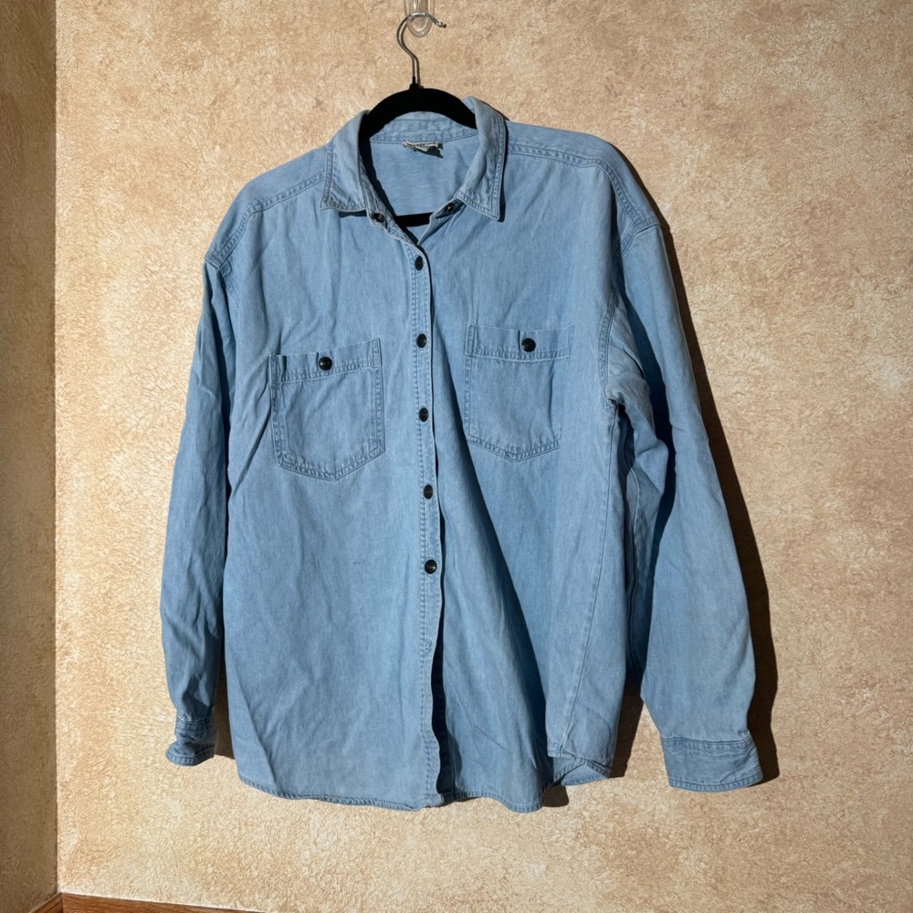 Falls Creek Light Blue Denim Shirt with snap buttons Size: XL